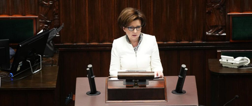 minister rodziny i polityki społecznej Marlena Maląg