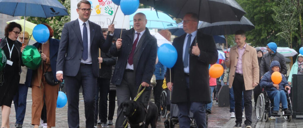 Pełnomocnik Rządu ds. Osób Niepełnosprawnych Paweł Wdówik uczestniczył w obchodach Dnia Godności Osób z Niepełnosprawnością Intelektualną w Myślenicach