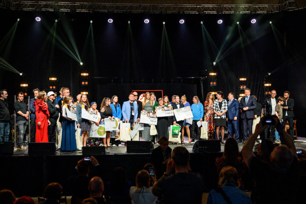 17. Małopolski Festiwal Piosenki "Integracja malowana dźwiękiem"