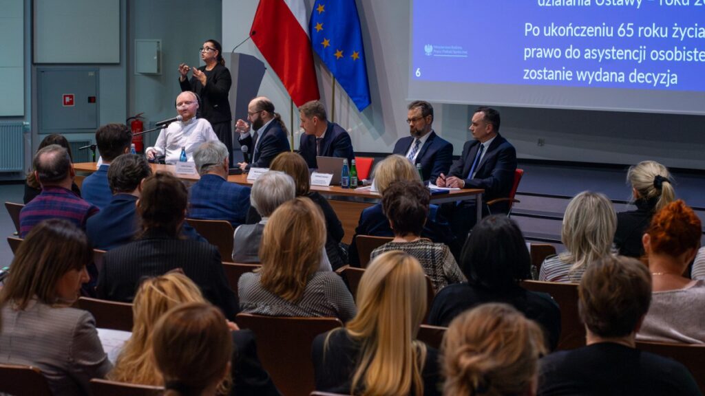 Projekt ustawy o asystencji osobistej przekazany do dalszych prac